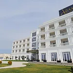Hotel Adamas &