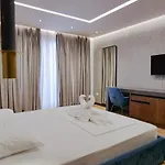 Hotel Adamas &