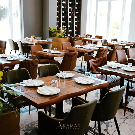 Adamas & Hotel 4*