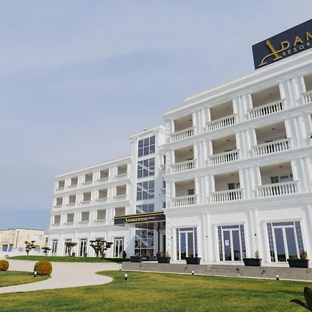 Отель Adamas &