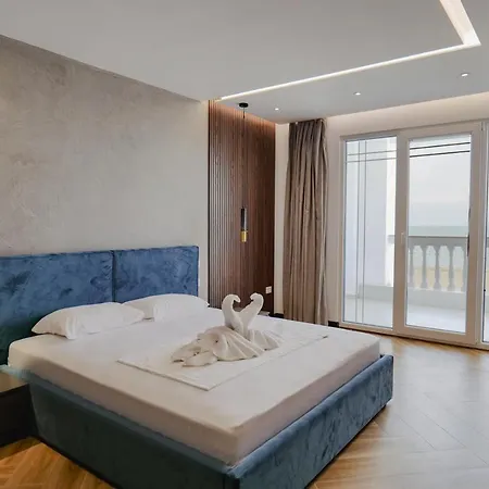 Adamas & Отель 4*