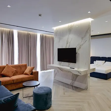 Hotel Adamas & Lezhe