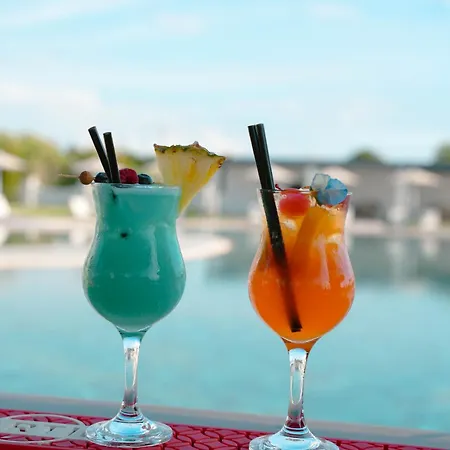 Hotel Adamas & Lezhe