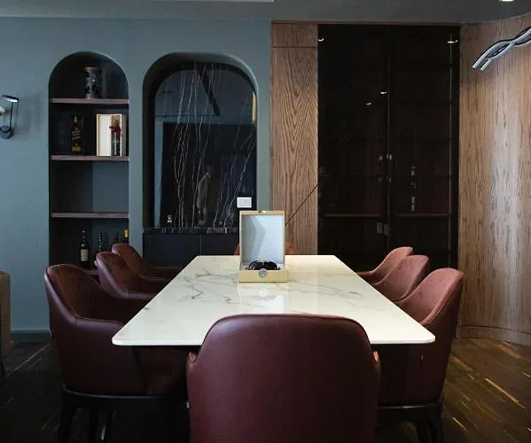 Adamas & Hotel Lezhe