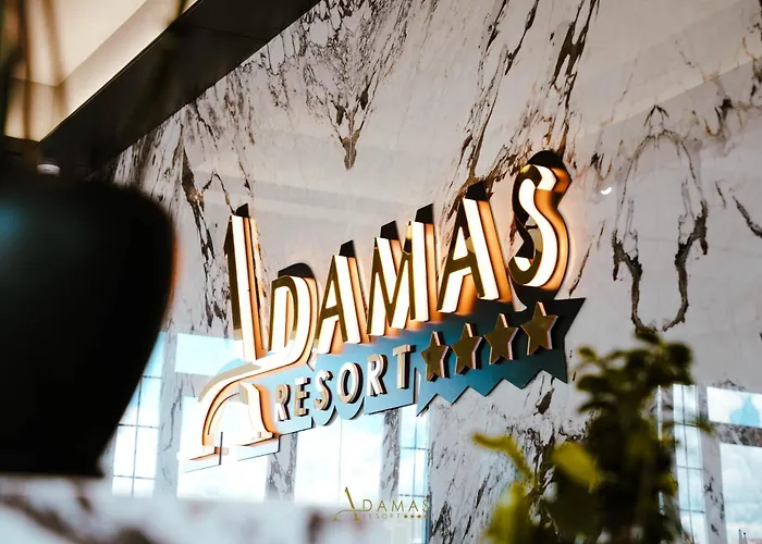 Hotel Adamas &